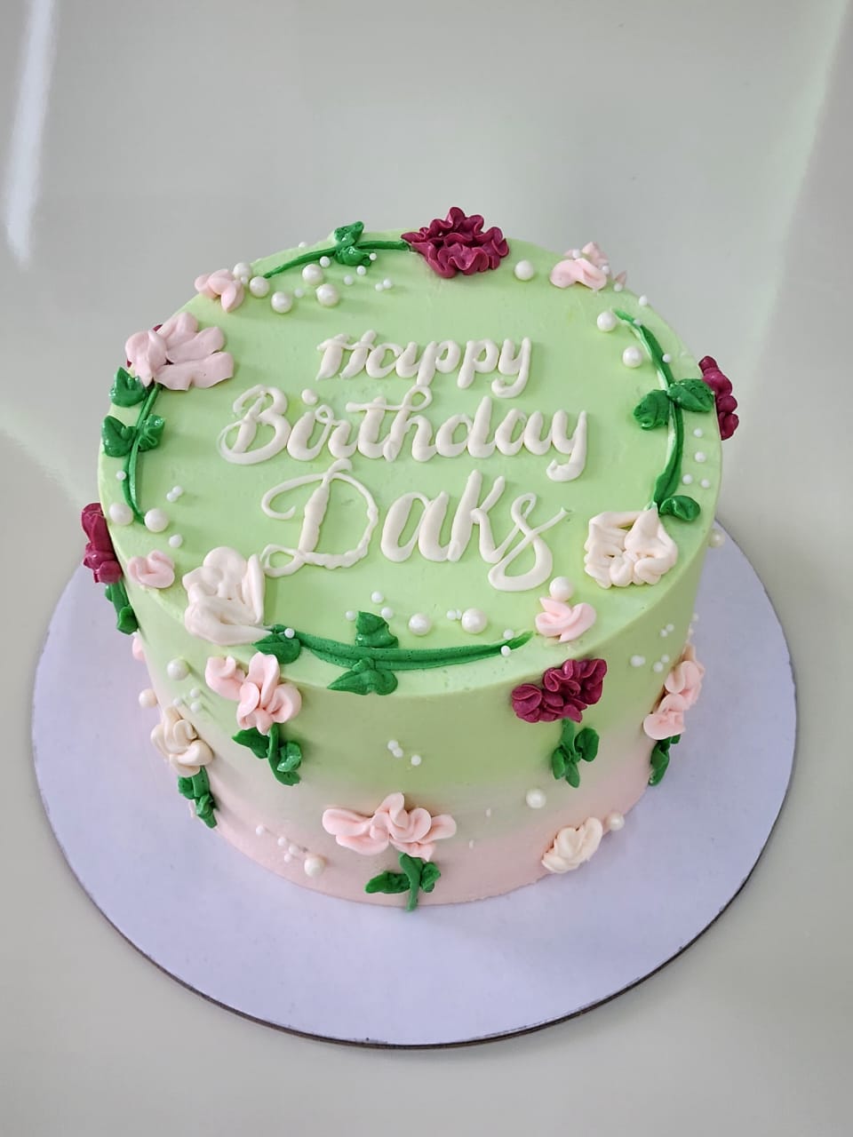 Buttercream Flower Cake 1KG(serve up to 10 people)